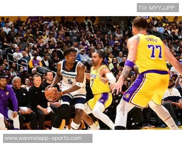 拉拉维亚状态回暖半场高效表现助湖人战胜森林狼